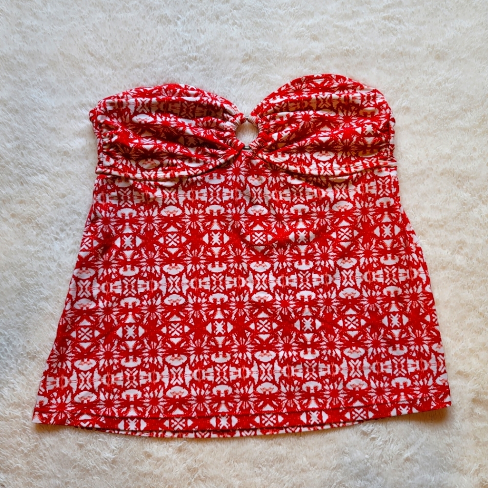 Converse‎ swim top